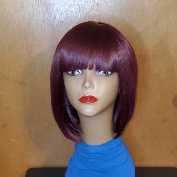 Burgundy Bob Wig With Bang - Picture 1 of 9